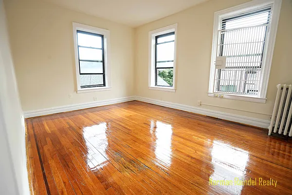 Rented by Norman Raindel, LREB | media 8