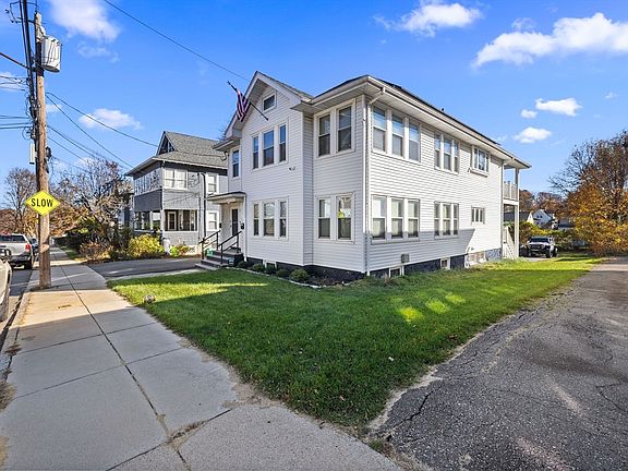 3rd image of 11 Hillview Ave