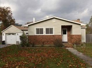 45 Kent Dr, Shirley, NY 11967