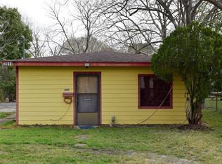 2911 Sycamore Ave, Bay City, TX 77414