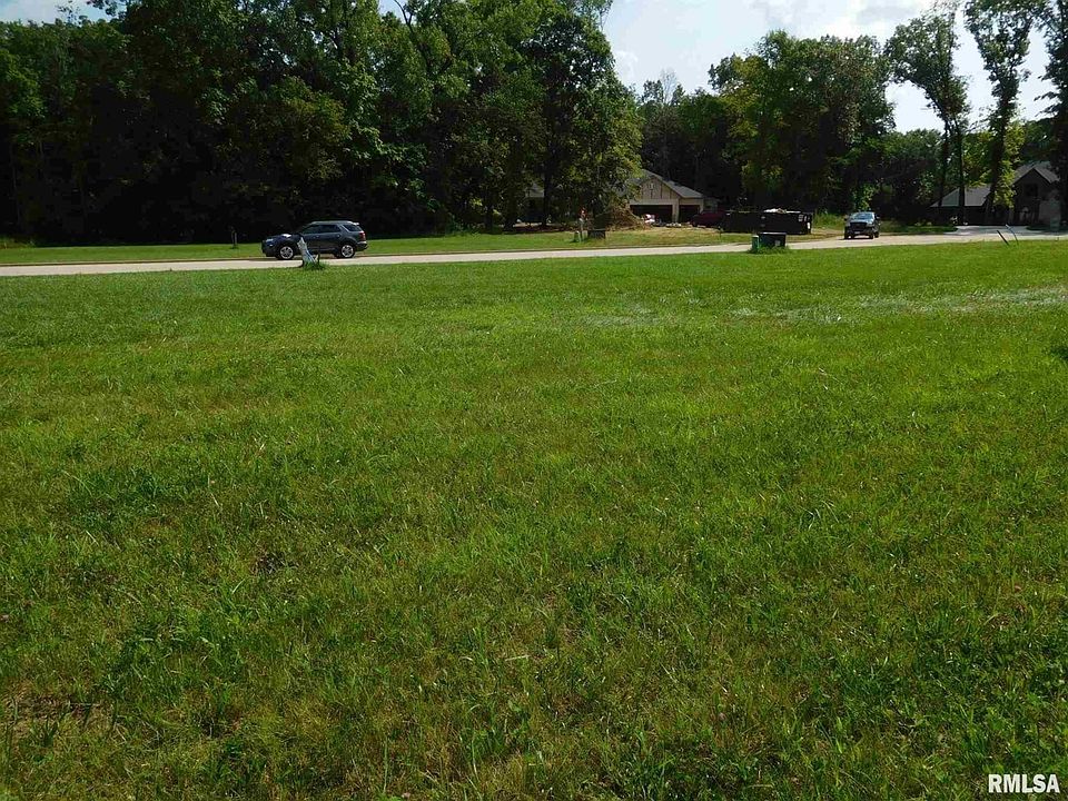 2nd image of 19 Timber Wolf Dr