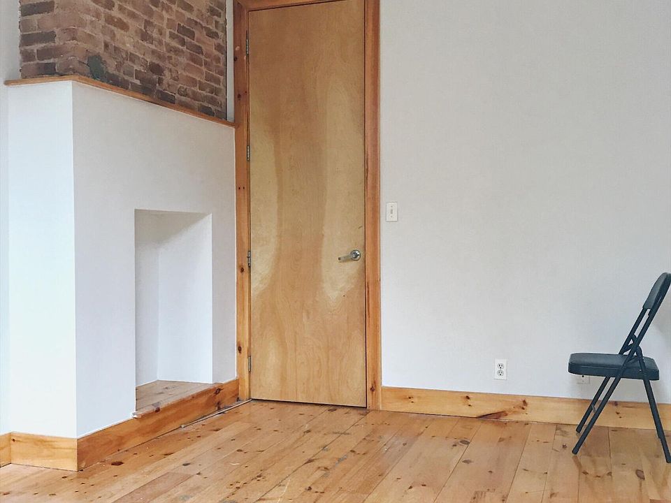 1st image of 1056 Willoughby Ave APT 01R