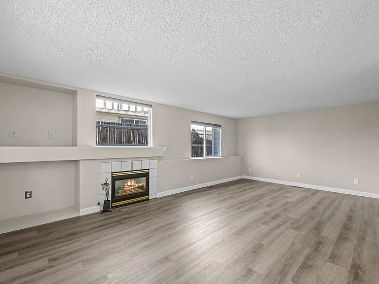 1952 W 135th Pl — Photo 10