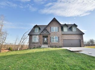 790 Grays Chapel Rd, Southside, TN 37171