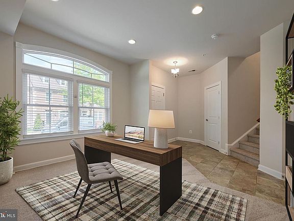 5th image of 315 Parkview Ave