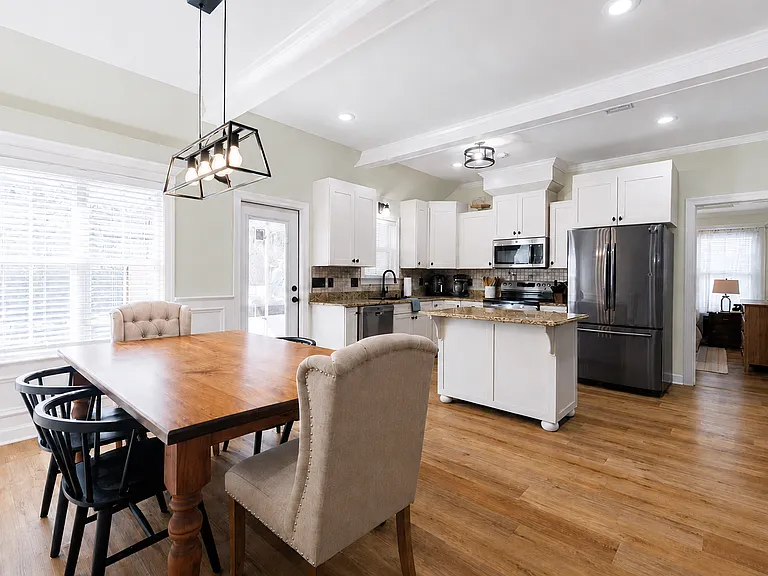 901 Sugarberry Dr — Photo 7