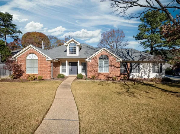 2 Westoak Cir, Little Rock, AR 72223