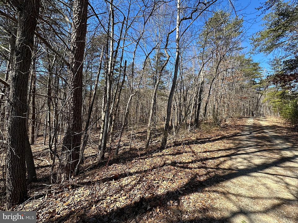 2nd image of Lookout Dr