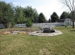 6 Country Meadow Rd, Hackettstown, NJ 07840