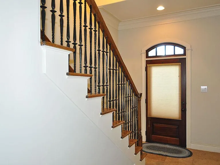 1412 Alabama St — Photo 3