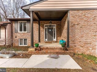 2300 Velvet Ridge Dr, Owings Mills, MD 21117