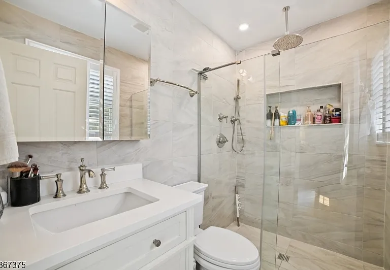 415 Fairmount Ave — Photo 17