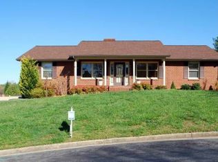 2617 Jonquil Cir, Vinton, VA 24179