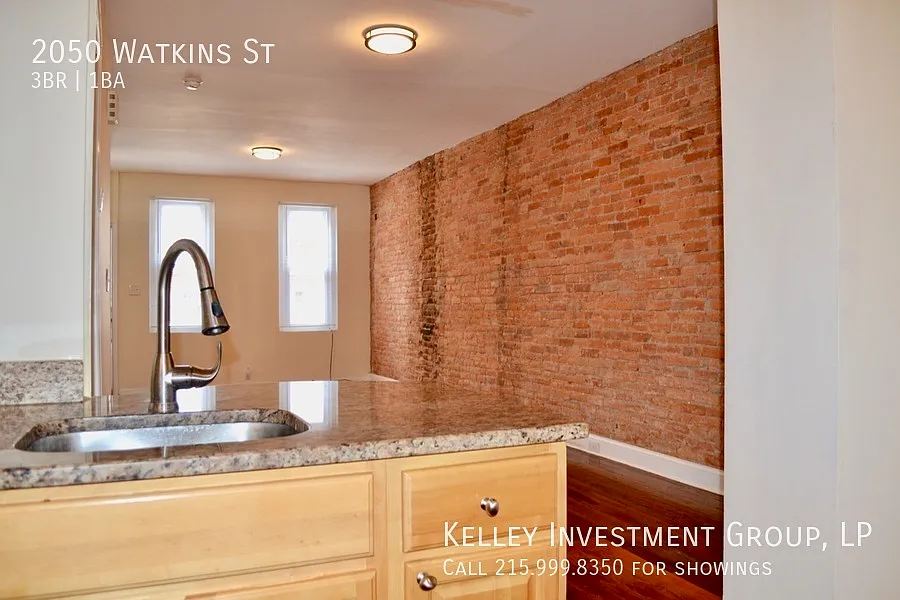 3 bed, 1100 sqft, $1,540 — Photo 2