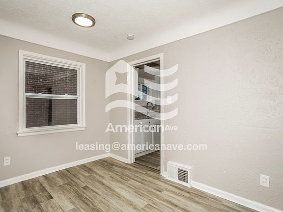 5-Dining Room