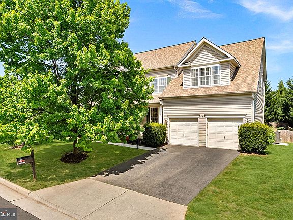 3rd image of 43294 Rachelle Ann Ct