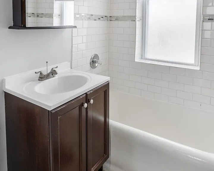 The Kenmore on Edgewater — Photo 90