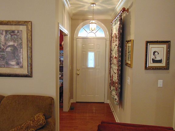 2nd image of 17 Eastridge Rd