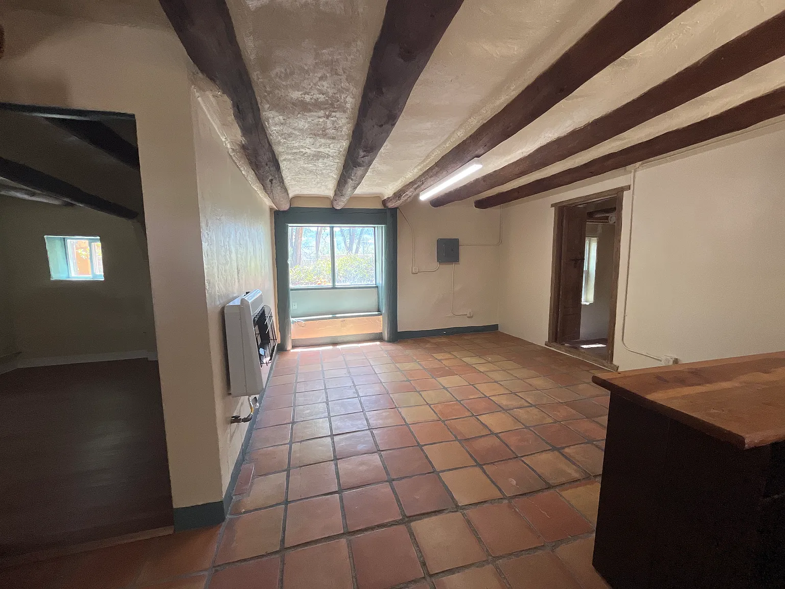 2 bed, 950 sqft, $1,750 — Photo 4
