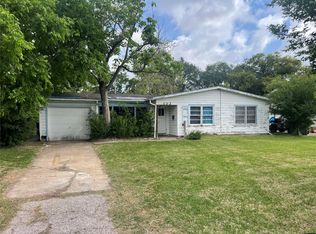 102 19th Ave N, Texas City, TX 77590