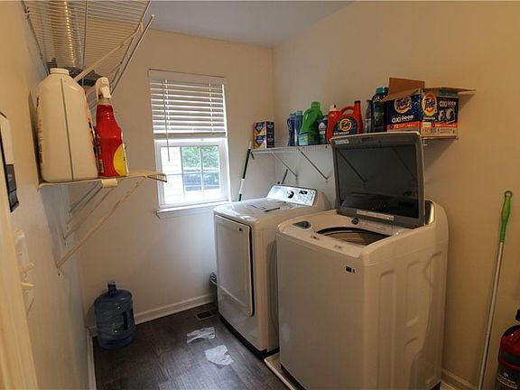 3rd image of 1321 W 27th St