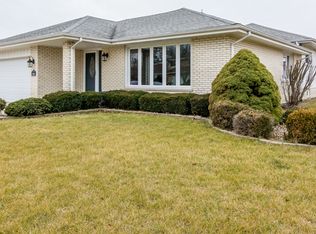 15640 S Twin Lakes Dr, Homer Glen, IL 60491