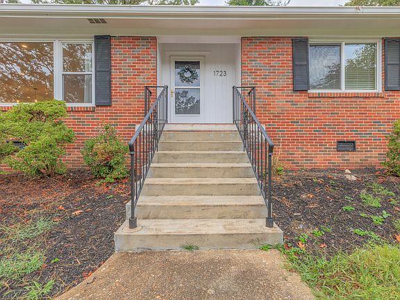 2nd image of 1723 Hixson Pike