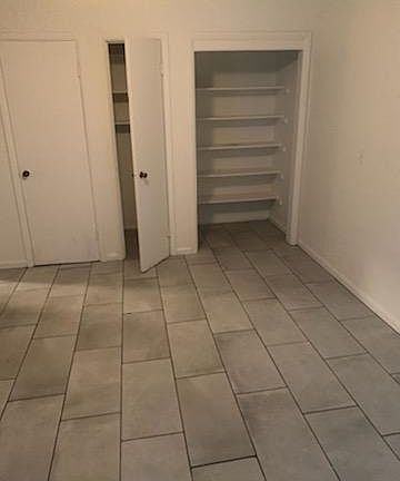 3rd image of 1605 W Whitlock Ave
