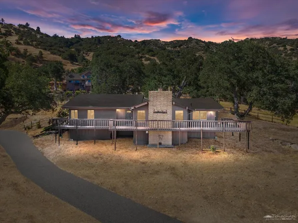 24441 Serra Pl, Tehachapi, CA 93561