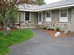 1935 Stardust Dr, Waukesha, WI 53186