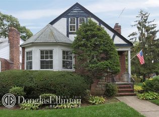 62 Albermarle Ave, Valley Stream, NY 11580