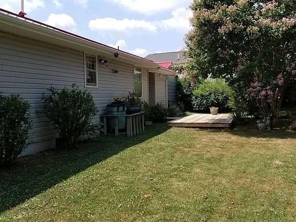 5th image of 6090 Wright Ave