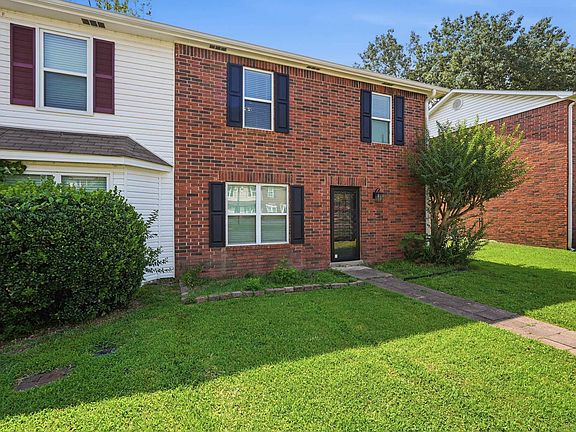2nd image of 200 Pine Forest Dr APT E1