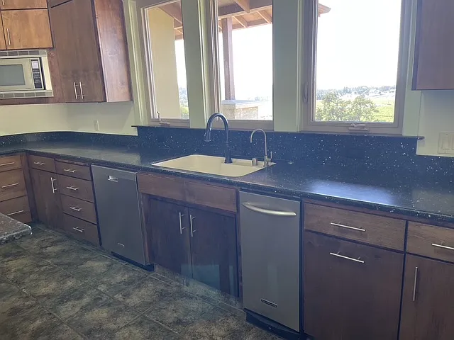 5840 Rocky Canyon Rd — Photo 2