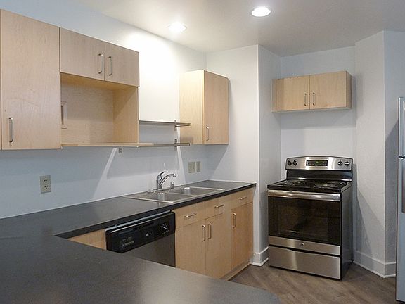 2nd image of 1726 Champa St APT 4D