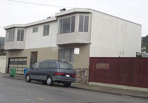 2nd image of 1230 Visitacion Ave
