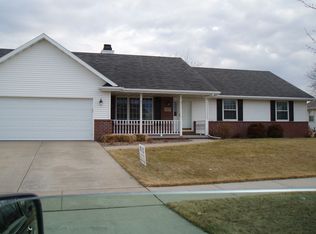1227 Rita Ln, De Pere, WI 54115