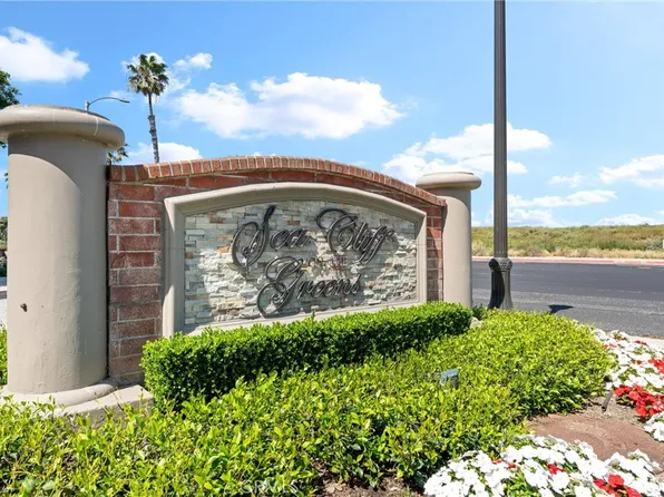 6202 Oakbrook Cir, Huntington Beach, CA 92648