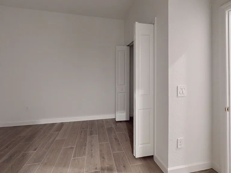 8086 Shore Lake Dr — Photo 14
