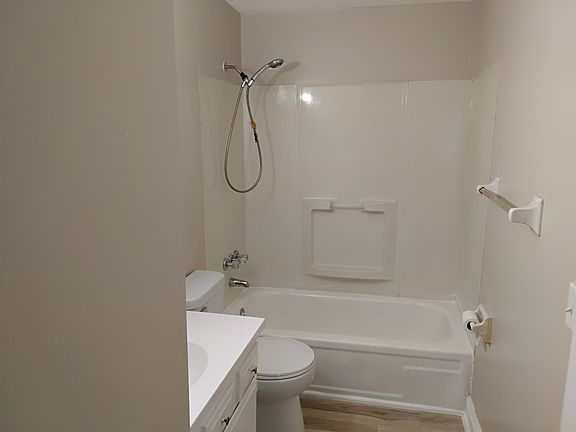 5th image of 3863 Mollane St NW