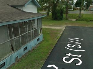 7600 B St, Century, FL 32535
