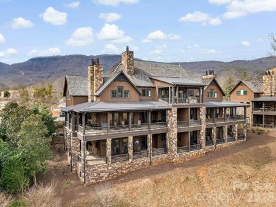 305 Clubhouse Ln #B301, Mill Spring, NC, 28756