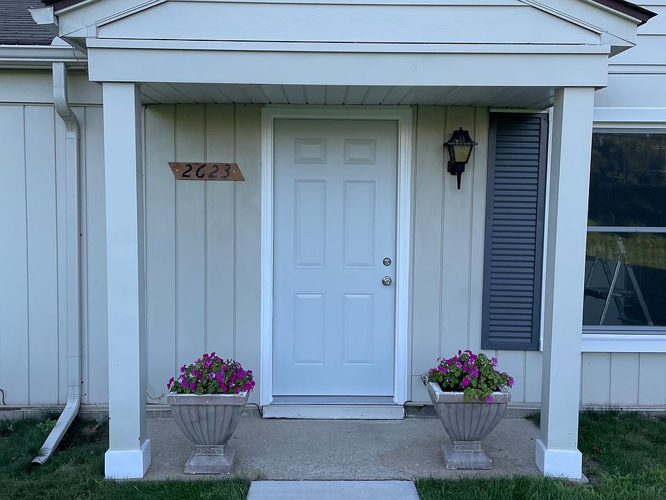 1st image of 2623 Thornbrier Ct #2623