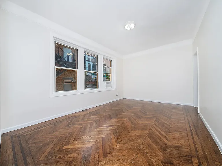 117 W 13th St #66 — Photo 5