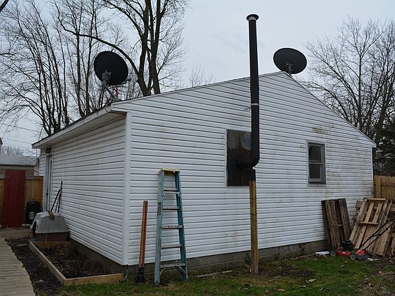 2nd image of 77 Chandler Ave