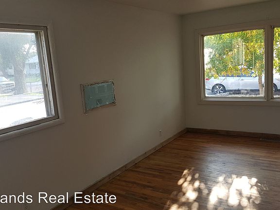 5th image of 409 N 16 E