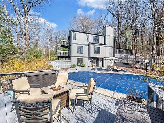 3rd image of 6878 Mount Chestnut Rd