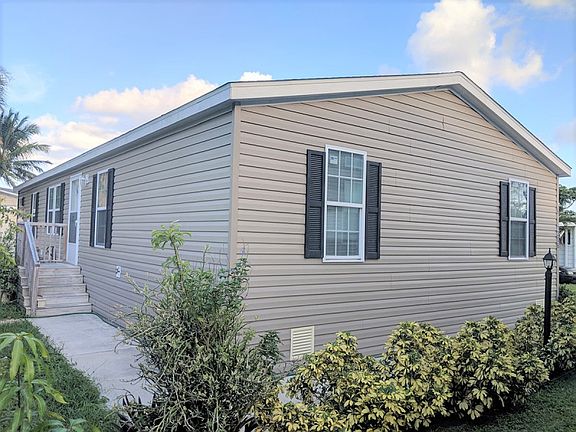 2nd image of 1306 Lily Ct