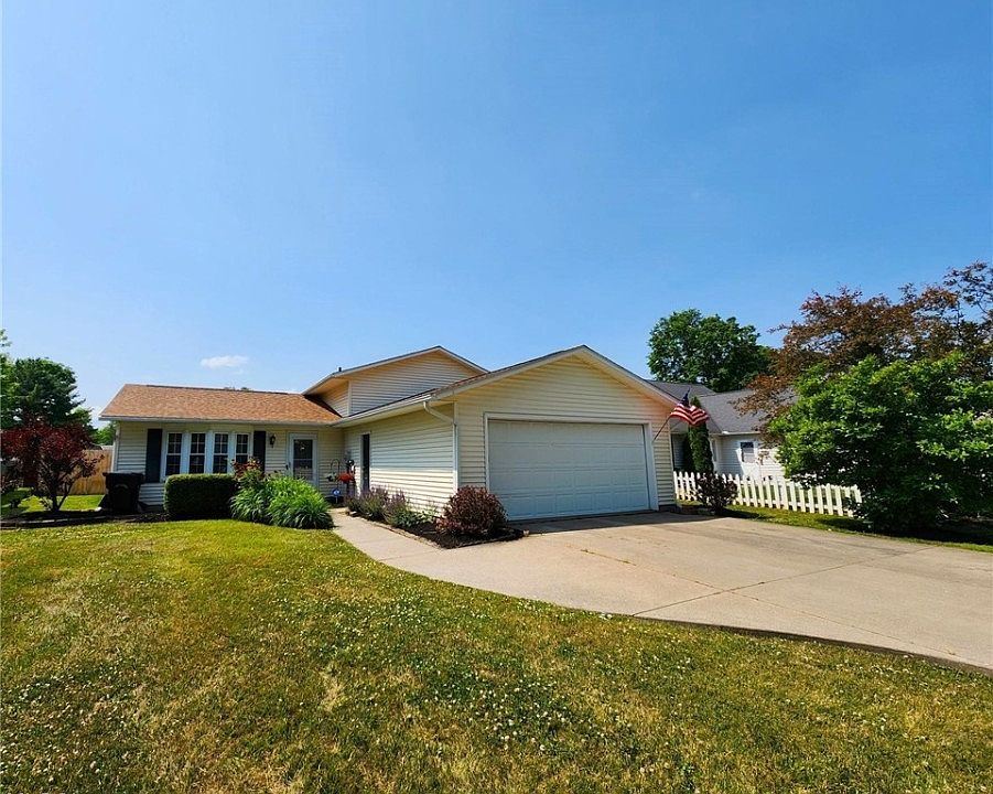 615 Bowling Green Cir, Elyria, OH 44035 Zillow