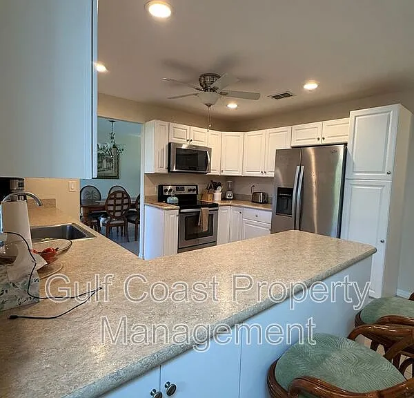 3185 Clifford St — Photo 29
